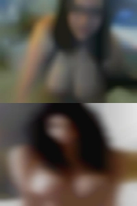 TN naked girls showing her pussy.